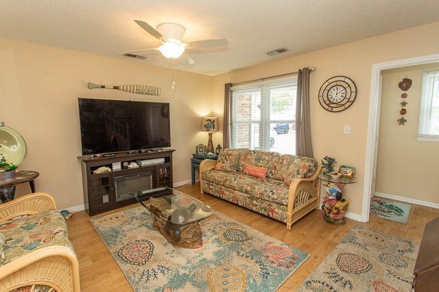 405 13th Ave S Apt K, Myrtle Beach, SC 29577