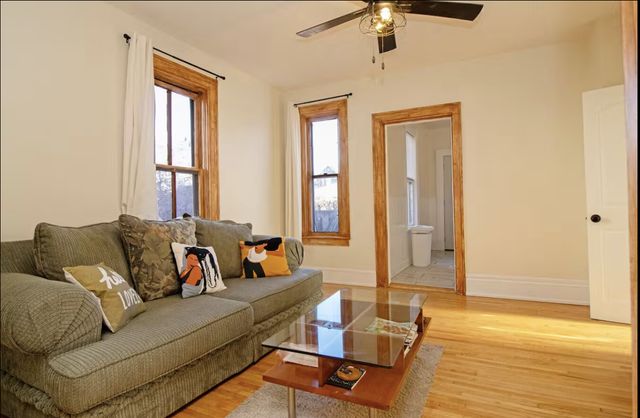 1211 5th Street NE 1, Minneapolis, MN 55413