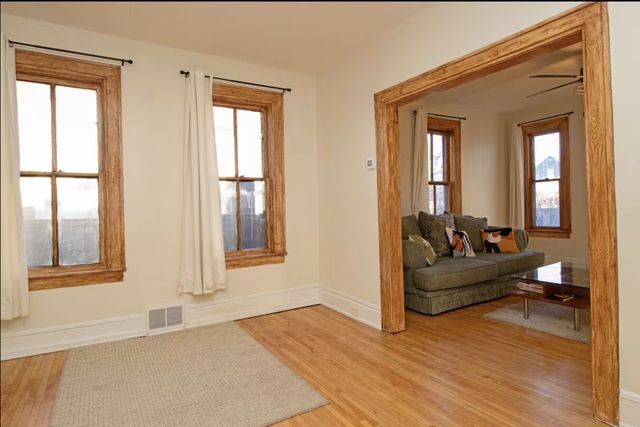 1211 5th Street NE 1, Minneapolis, MN 55413