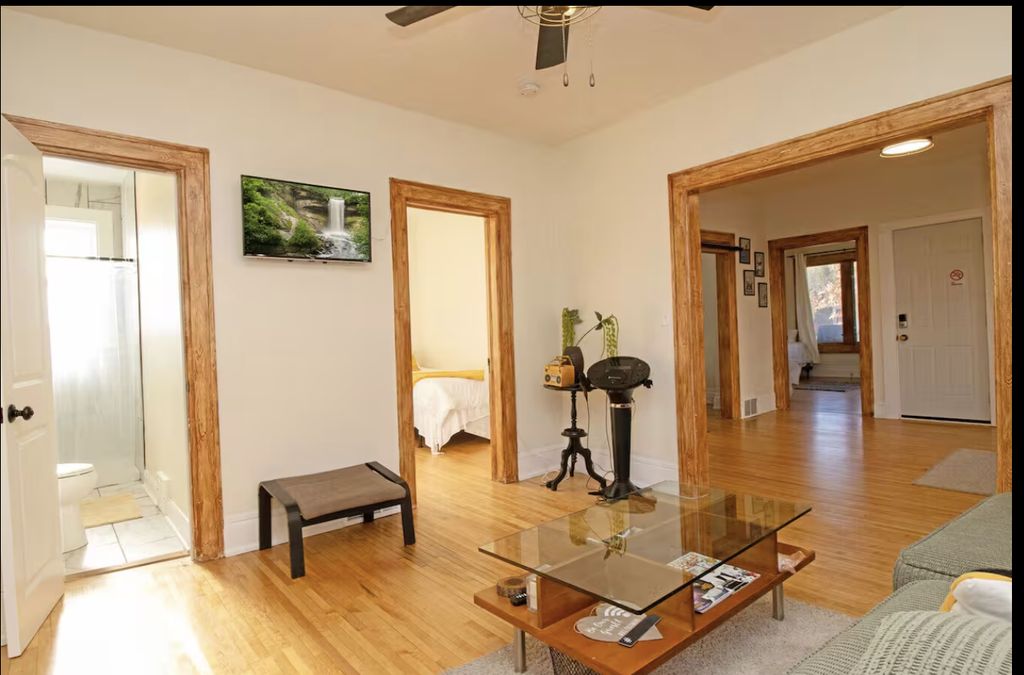 1211 5th Street NE 1, Minneapolis, MN 55413