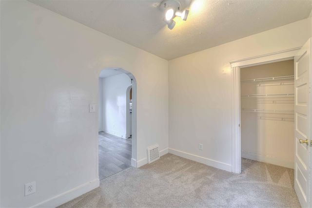 1019 Woodbridge Street, Jackson, MI 49203