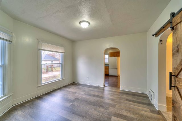 1019 Woodbridge Street, Jackson, MI 49203