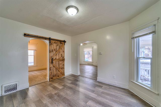 1019 Woodbridge Street, Jackson, MI 49203