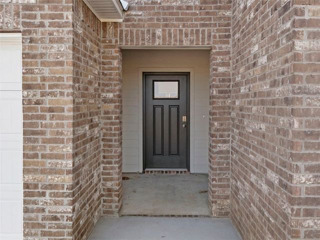 573 S Neon Avenue, Fayetteville, AR 72704