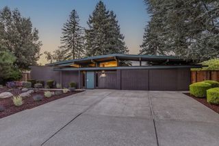 19269 De Havilland Drive, Saratoga, CA 95070