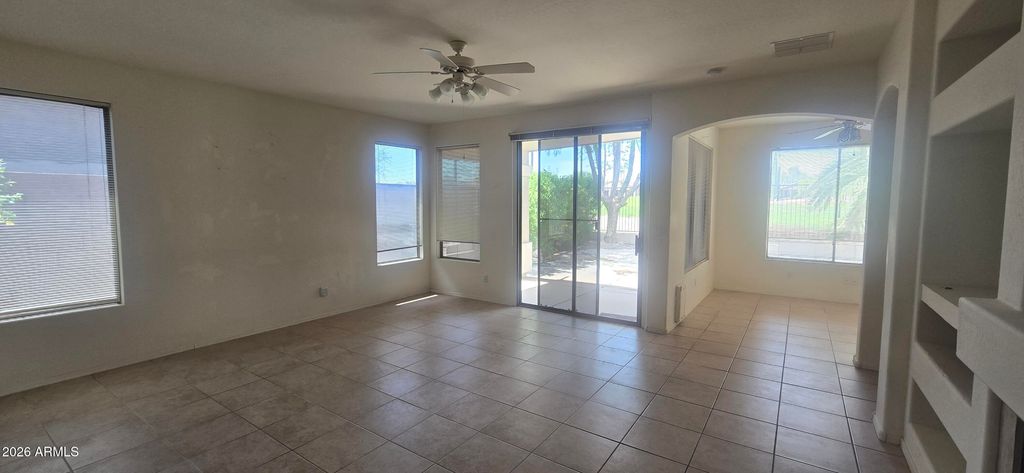 29922 N LITTLE LEAF Drive, San Tan Valley, AZ 85143 — photo 5