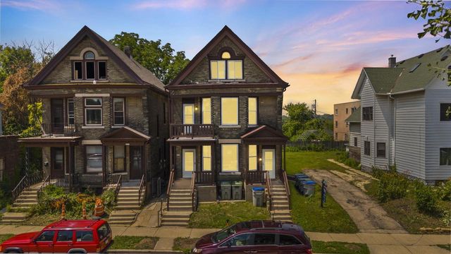 2357 S Howell AVENUE #2359, Milwaukee, WI 53207
