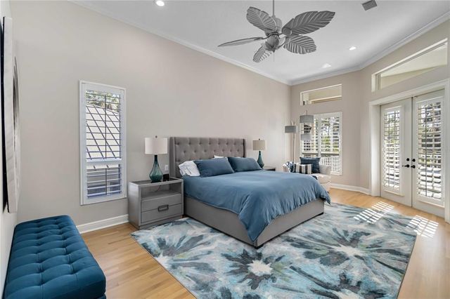 121 N BOULEVARD OF PRESIDENTS, Sarasota, FL 34236