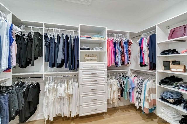 121 N BOULEVARD OF PRESIDENTS, Sarasota, FL 34236