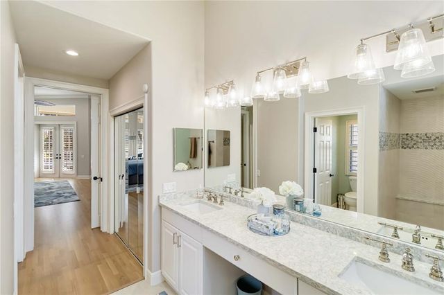 121 N BOULEVARD OF PRESIDENTS, Sarasota, FL 34236