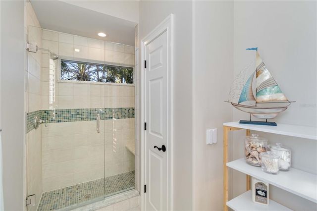 121 N BOULEVARD OF PRESIDENTS, Sarasota, FL 34236