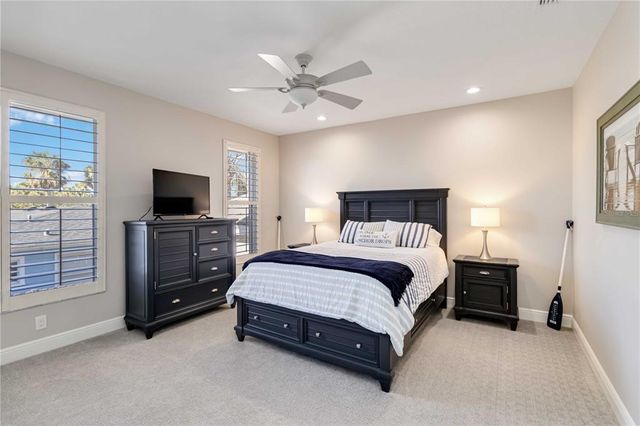 121 N BOULEVARD OF PRESIDENTS, Sarasota, FL 34236