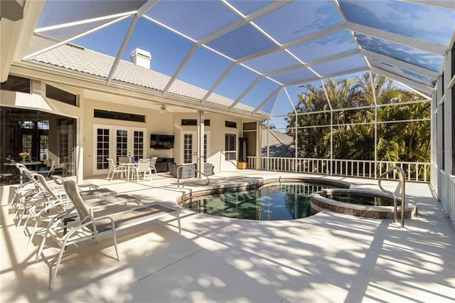 121 N BOULEVARD OF PRESIDENTS, Sarasota, FL 34236