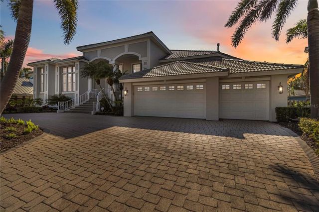 121 N BOULEVARD OF PRESIDENTS, Sarasota, FL 34236