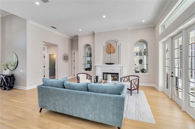 121 N BOULEVARD OF PRESIDENTS, Sarasota, FL 34236
