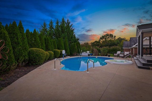 6110 Wisteria Place CT, Roanoke, VA 24012