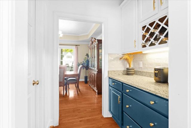 6110 Wisteria Place CT, Roanoke, VA 24012