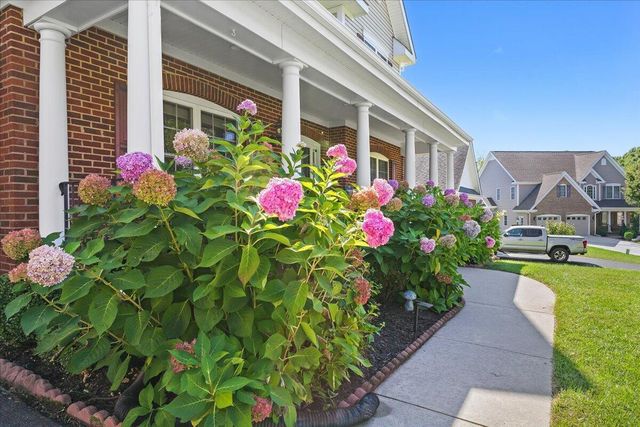 6110 Wisteria Place CT, Roanoke, VA 24012
