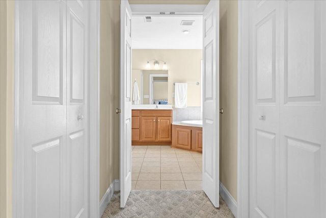 6110 Wisteria Place CT, Roanoke, VA 24012