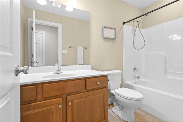 6110 Wisteria Place CT, Roanoke, VA 24012