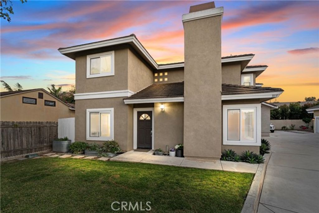 389 Ralcam Place, Costa Mesa, CA 92627