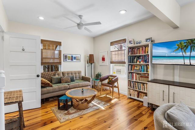 100 Laurel Avenue, Island Heights, NJ 08732