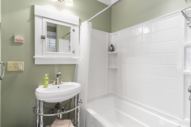 100 Laurel Avenue, Island Heights, NJ 08732