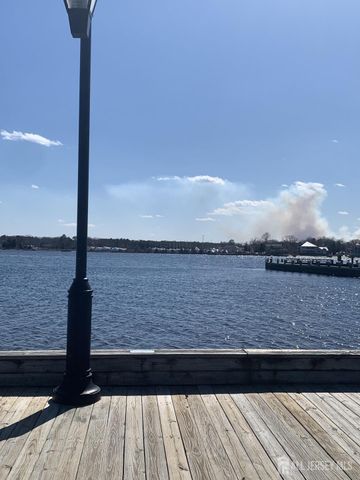 100 Laurel Avenue, Island Heights, NJ 08732