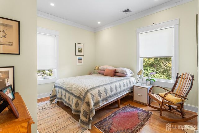 100 Laurel Avenue, Island Heights, NJ 08732