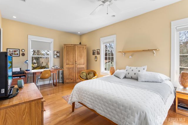 100 Laurel Avenue, Island Heights, NJ 08732