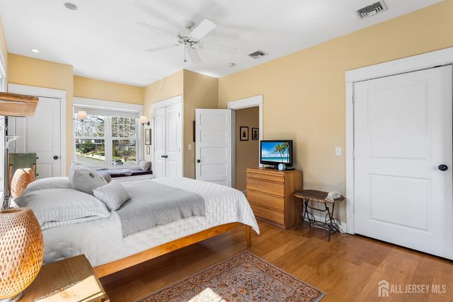 100 Laurel Avenue, Island Heights, NJ 08732