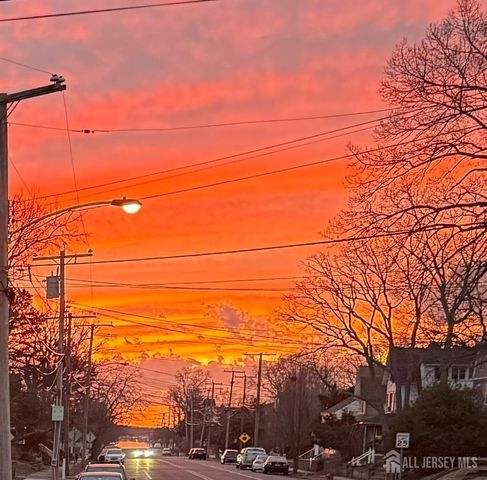 100 Laurel Avenue, Island Heights, NJ 08732