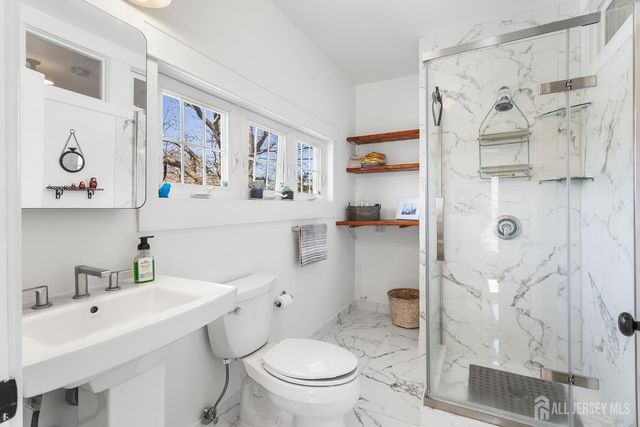 100 Laurel Avenue, Island Heights, NJ 08732