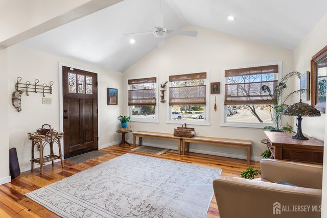 100 Laurel Avenue, Island Heights, NJ 08732