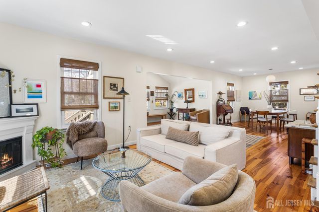 100 Laurel Avenue, Island Heights, NJ 08732