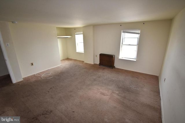 521 YORK ST, Burlington, NJ 08016