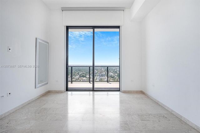 88 SW 7th Street 4004, Miami, FL 33130