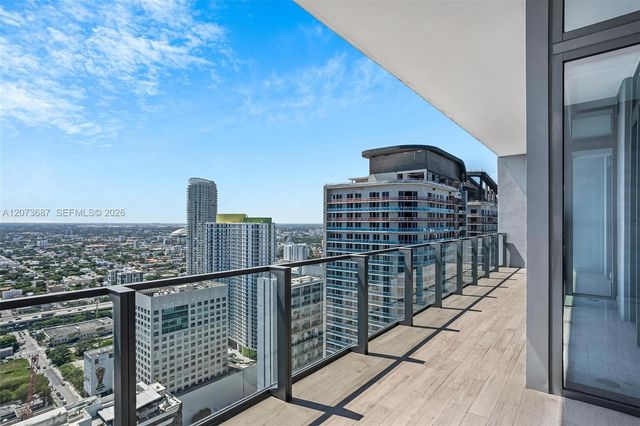 88 SW 7th Street 4004, Miami, FL 33130