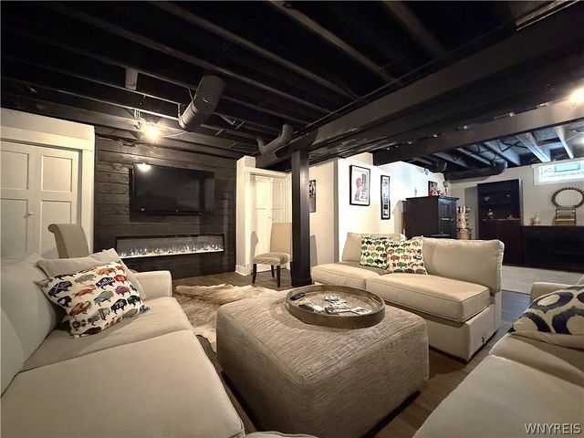 2050 Love Road, Grand Island, NY 14072