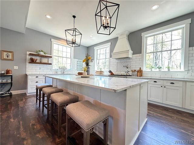 2050 Love Road, Grand Island, NY 14072