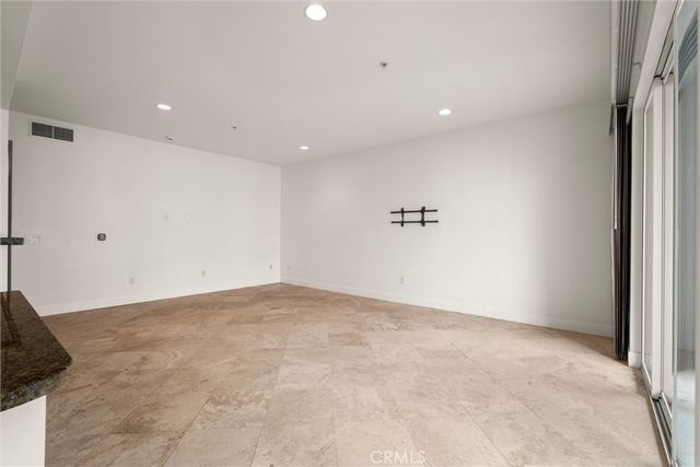 300 E 4th Street 201, Long Beach, CA 90802