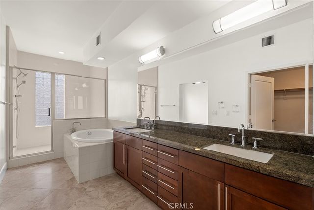 300 E 4th Street 201, Long Beach, CA 90802