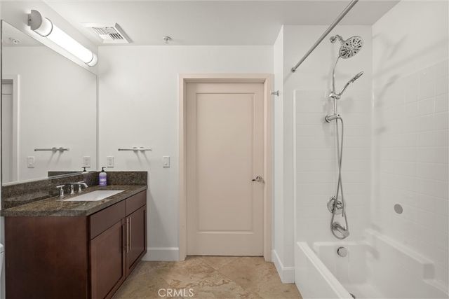 300 E 4th Street 201, Long Beach, CA 90802