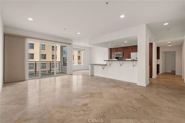 300 E 4th Street 201, Long Beach, CA 90802