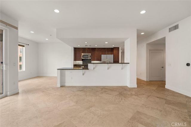 300 E 4th Street 201, Long Beach, CA 90802