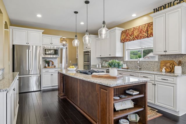 7005 Marwood Dr, College Grove, TN 37046