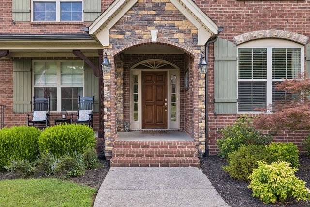 7005 Marwood Dr, College Grove, TN 37046