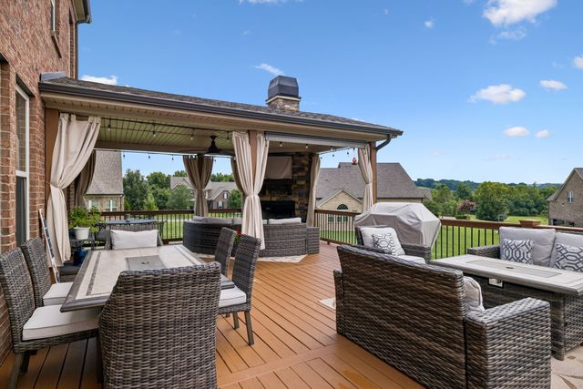 7005 Marwood Dr, College Grove, TN 37046