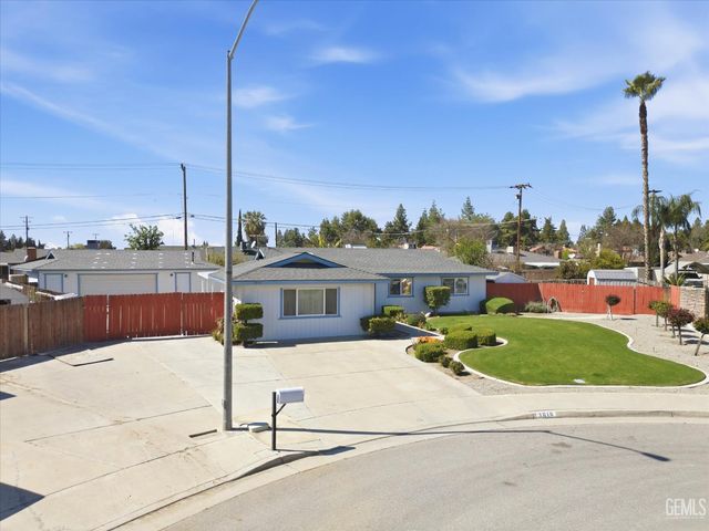 3616 Rocky Road Avenue, Bakersfield, CA 93309