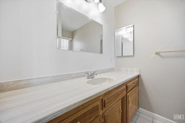 3616 Rocky Road Avenue, Bakersfield, CA 93309